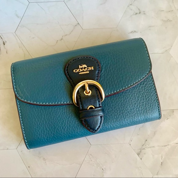 Coach Handbags - Coach Kleo Wallet